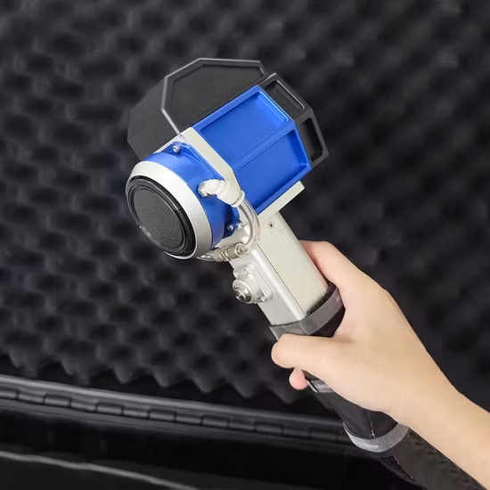 Máquina de limpeza a laser pulsada para remoção de ferrugem de tinta de óxido de mochila 50W 100W 200W